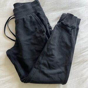 Lululemon Warm Down Joggers Size 4 in Black